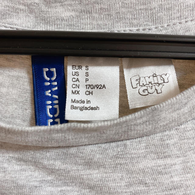 H&M(エイチアンドエム)の【H&M】FAMILY GUY Tシャツ レディースのトップス(Tシャツ(半袖/袖なし))の商品写真