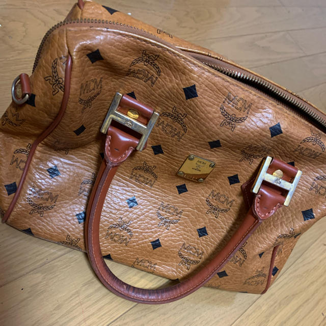 MCM(エムシーエム)のMCM ハンドバッグ レディースのバッグ(ハンドバッグ)の商品写真