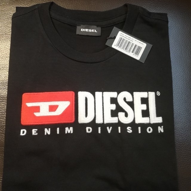 DIESEL(ディーゼル)のアッガイ様専用　　　　新品★DIESELセット　ディーゼル　　１０歳140cm キッズ/ベビー/マタニティのキッズ服男の子用(90cm~)(Tシャツ/カットソー)の商品写真