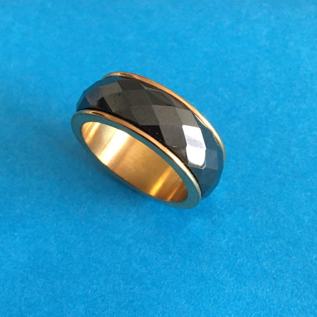 メンズリング　ゴールド メンズのアクセサリー(リング(指輪))の商品写真