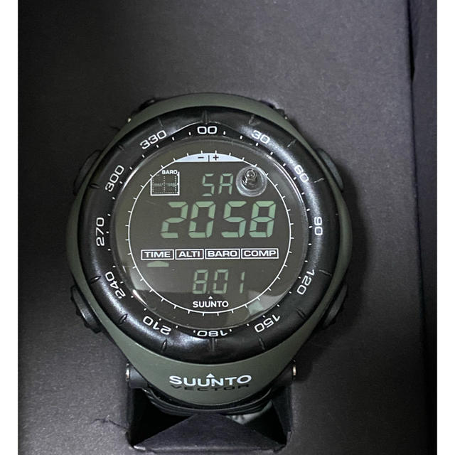 SUUNTO(スント)のSUUNTO スント ベクター ミリタリー グリーン メンズの時計(腕時計(デジタル))の商品写真