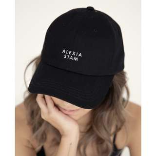アリシアスタン(ALEXIA STAM)のアリシアスタン 帽子　アリシアスタンロゴ キャップ 黒 ブラック　新品未使用(キャップ)