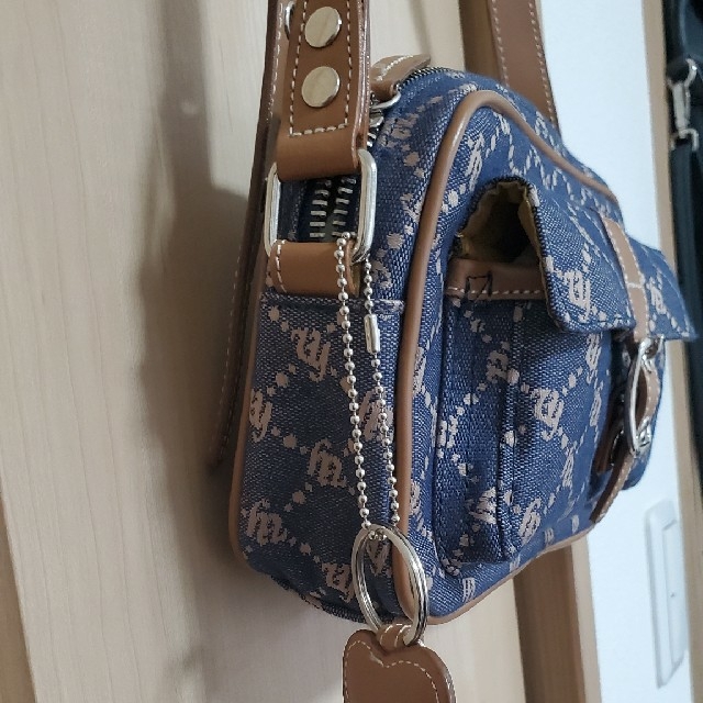 VIVAYOU(ビバユー)のショルダーバック　ポシェット レディースのバッグ(ショルダーバッグ)の商品写真