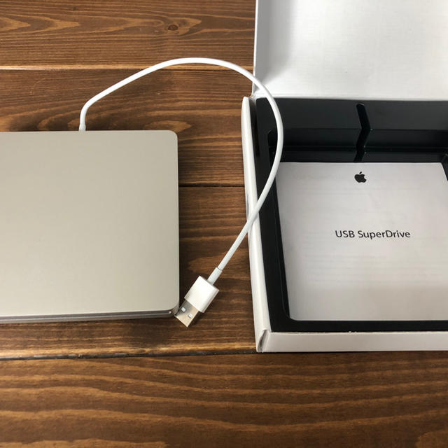 ほぼ未使用品！Apple SuperDrive USB DVDドライブ