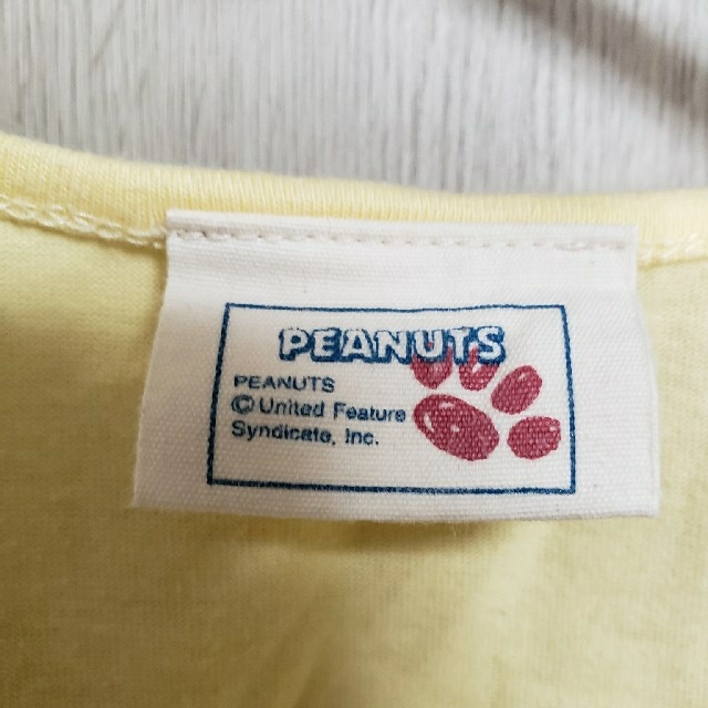 PEANUTS(ピーナッツ)の最終値下げ！スヌーピー☆Ｕネック半袖Tシャツ☆M レディースのトップス(Tシャツ(半袖/袖なし))の商品写真