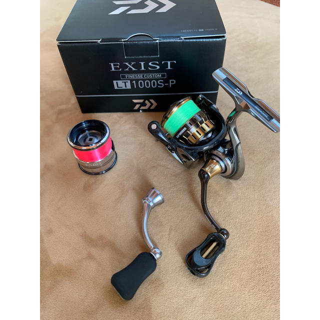 柔らかな質感の DAIWA - 18イグジスト LT1000S-P 極美品 リール