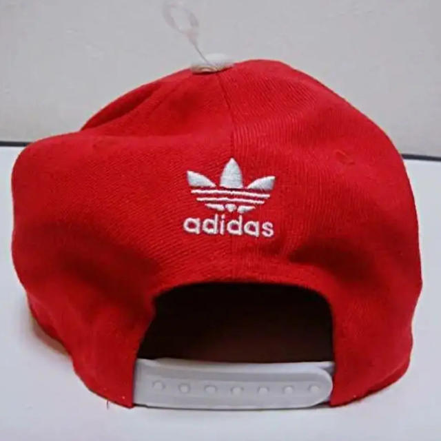 adidas(アディダス)のａｄｉｄａｓｏｒｉｇｉｎａｌｓアディダスオリジナルトレフォイルキャップフリー新品 メンズの帽子(キャップ)の商品写真