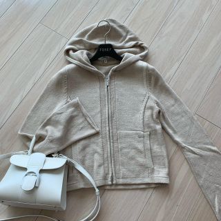 フォクシー(FOXEY)のFOXEY Lily Parka リリーパーカ　ベージュ(パーカー)