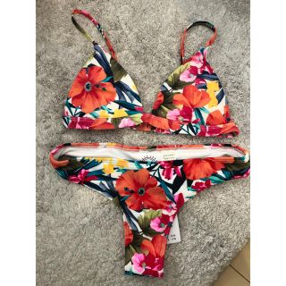 ホリスター(Hollister)のホリスター　花柄ビキニ　上下(水着)