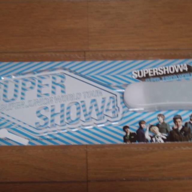 ペンライト SS4 SUPER SHOW4 Seoul 公式グッズ エンタメ/ホビーのタレントグッズ(アイドルグッズ)の商品写真