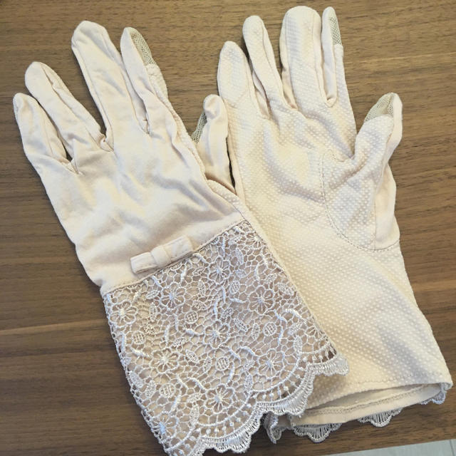 AfternoonTea(アフタヌーンティー)の美品♡UV手袋スマホ対応可能 レディースのファッション小物(手袋)の商品写真
