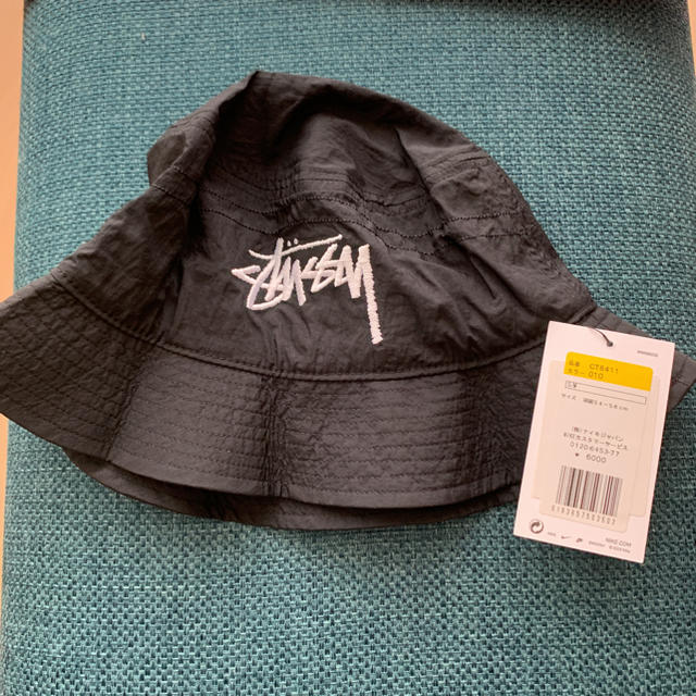 STUSSY(ステューシー)のSTÜSSY / NIKE BUCKET HAT BLACK,S/M メンズの帽子(ハット)の商品写真