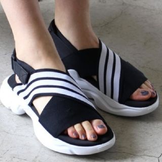 アディダス(adidas)のMAGMUR SANDAL　アディダス　ベルクロストラップ　スポーツサンダ(サンダル)