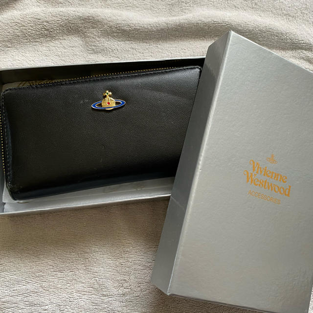 Vivienne Westwood(ヴィヴィアンウエストウッド)のvivienne westwood 長財布 レディースのファッション小物(財布)の商品写真