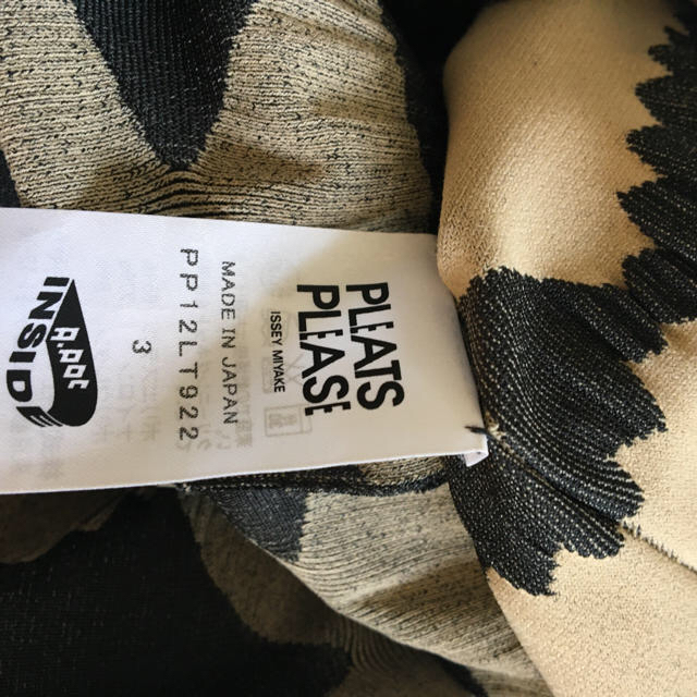 ISSEY MIYAKE(イッセイミヤケ)のプリーズプリーツチュニック レディースのトップス(カットソー(半袖/袖なし))の商品写真