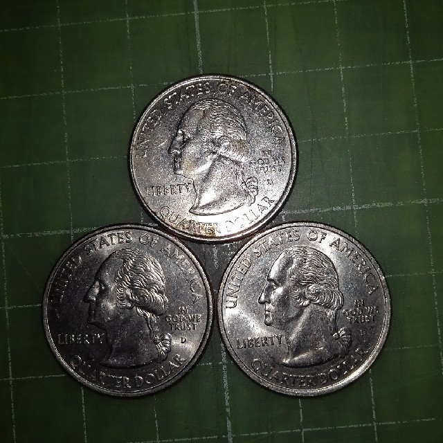 アメリカ各州25セント硬貨×３枚(2000・2006年) エンタメ/ホビーの美術品/アンティーク(貨幣)の商品写真