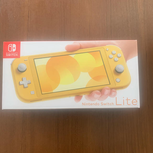 NINTENDO SWITCH LITE イエロー