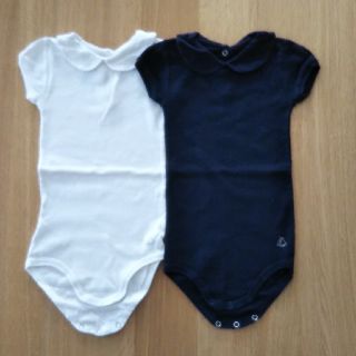 プチバトー(PETIT BATEAU)のPETIT BATEAU 半袖 襟付き ボディー２枚組 12M 74センチ(肌着/下着)