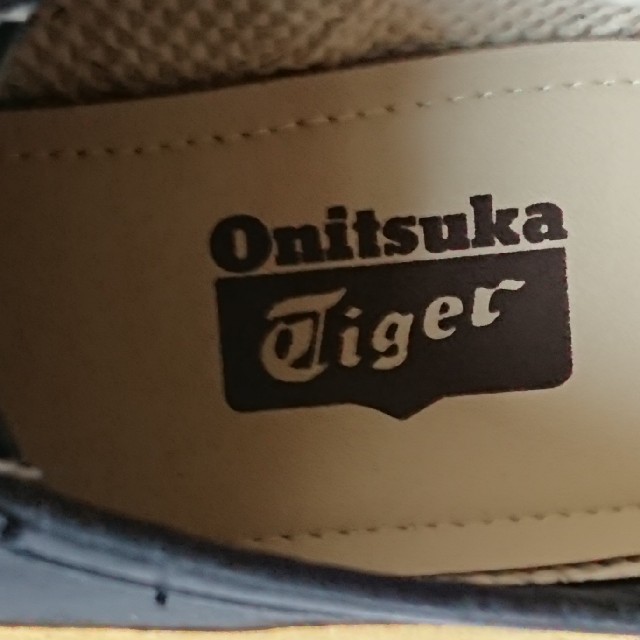 Onitsuka Tiger(オニツカタイガー)のオニツカタイガースニーカー22.5cm キッズ/ベビー/マタニティのキッズ靴/シューズ(15cm~)(スニーカー)の商品写真