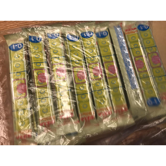 明治(メイジ)の明治　ほほえみ　らくらくキューブ キッズ/ベビー/マタニティの授乳/お食事用品(その他)の商品写真