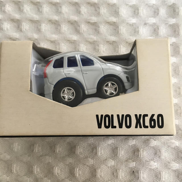 Volvo(ボルボ)のボルボ　ノベルティー　ミニカー エンタメ/ホビーのコレクション(ノベルティグッズ)の商品写真