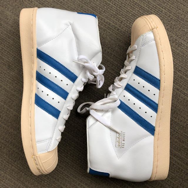 adidas(アディダス)の【未使用】2005年　復刻　スーパースター　プロモデル　青 28.5 アディダス メンズの靴/シューズ(スニーカー)の商品写真