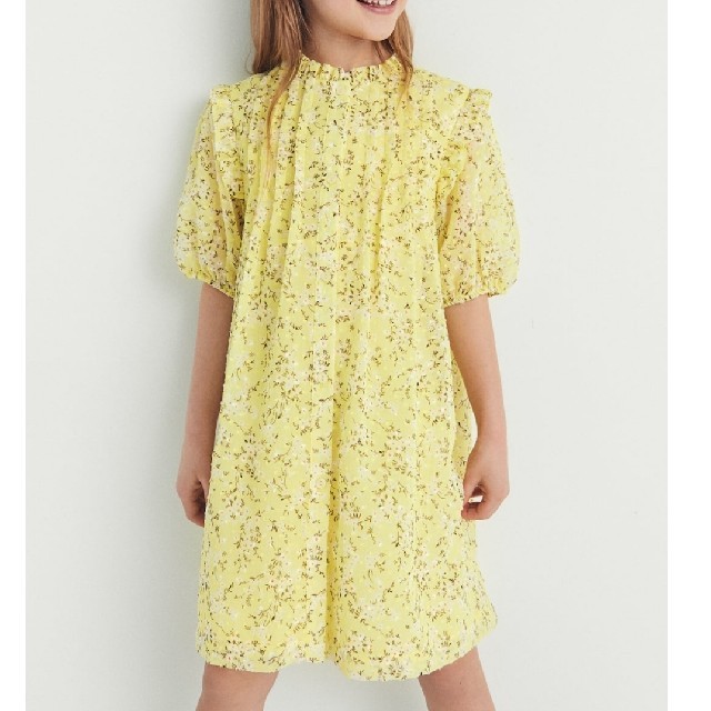 ZARA KIDS(ザラキッズ)の専用です★新品未使用★ZARAkids花柄イエローワンピース キッズ/ベビー/マタニティのキッズ服女の子用(90cm~)(ワンピース)の商品写真