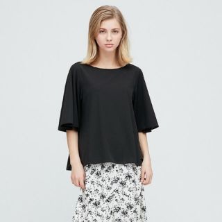 ユニクロ(UNIQLO)のユニクロ　クレープジャージーＴ(カットソー(半袖/袖なし))