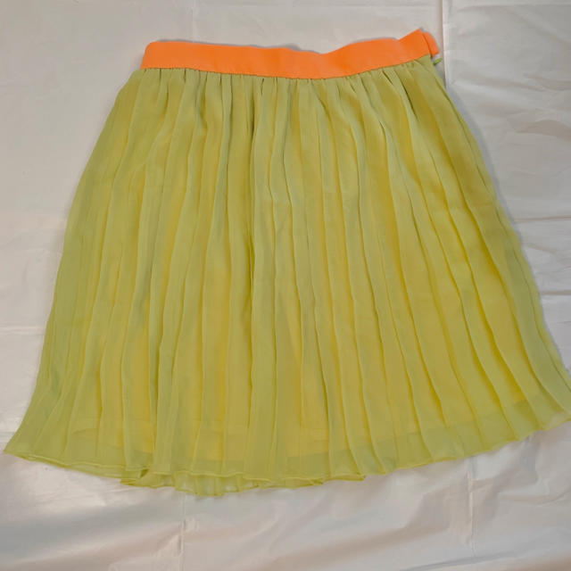 SLY(スライ)のSLY スライ スカート プリーツ イエロー オレンジ レディースのスカート(ひざ丈スカート)の商品写真