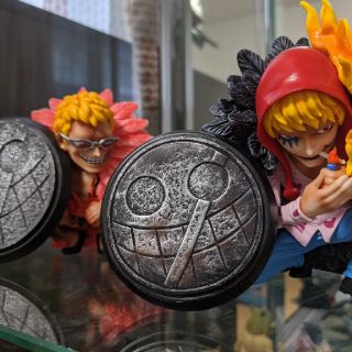 バンダイ(BANDAI)のワンピースフィギュア　コラソン＆ドフラミンゴ(アニメ/ゲーム)