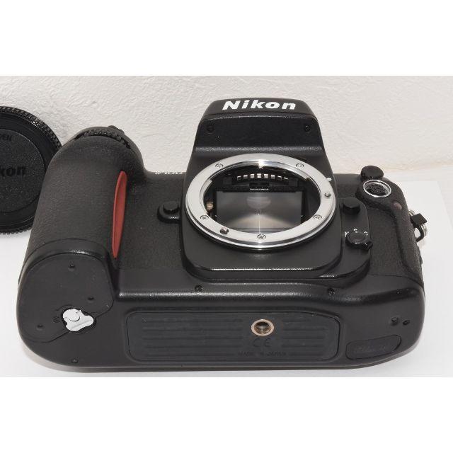 Nikon(ニコン)の極上 Nikon F100 ニコン AF フィルムカメラ スマホ/家電/カメラのカメラ(フィルムカメラ)の商品写真