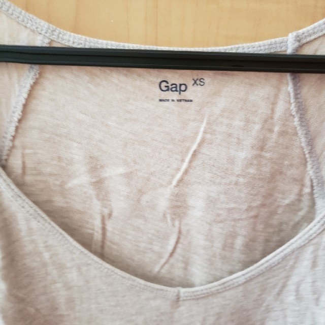 GAP(ギャップ)のギャップ　シャツ レディースのトップス(Tシャツ(半袖/袖なし))の商品写真