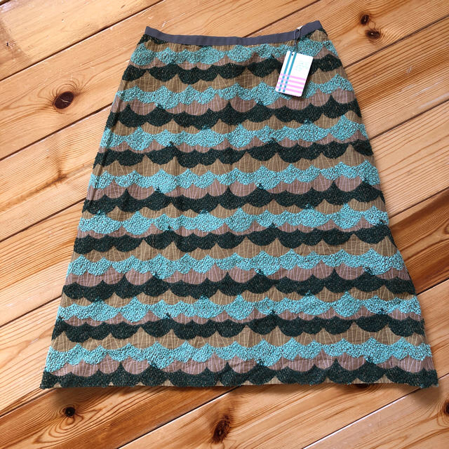 mina perhonen(ミナペルホネン)の⭐︎レア⭐︎サリースコット　新品　スカート レディースのスカート(ロングスカート)の商品写真