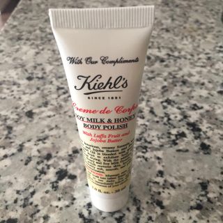 キールズ(Kiehl's)のキールズ ボディスクラブ 未使用(ボディスクラブ)