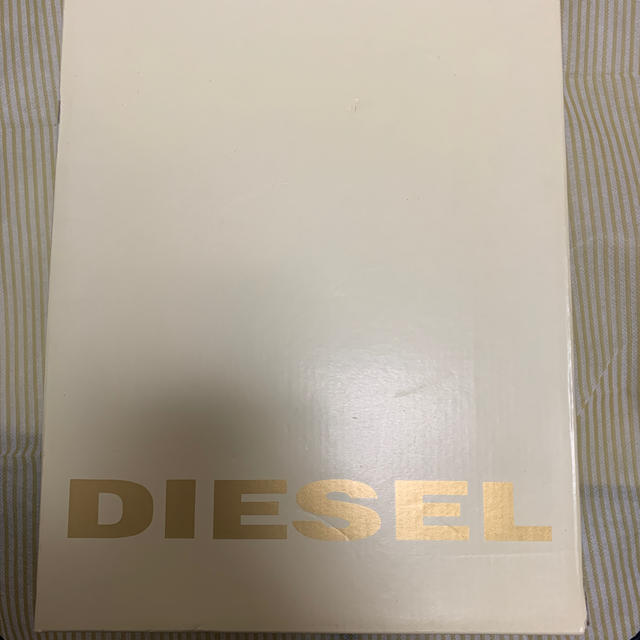 DIESEL(ディーゼル)のDIESEL ハイカットスニーカー　なお様　専用 メンズの靴/シューズ(スニーカー)の商品写真