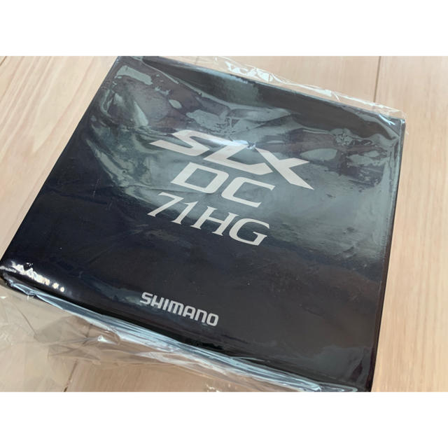 新品未開封　シマノ 20 SLX DC 71HG LEFT (左ハンドル )