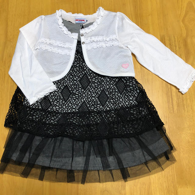 mikihouse(ミキハウス)のミキハウス　カーディガン　ワンピースセット キッズ/ベビー/マタニティのキッズ服女の子用(90cm~)(ワンピース)の商品写真