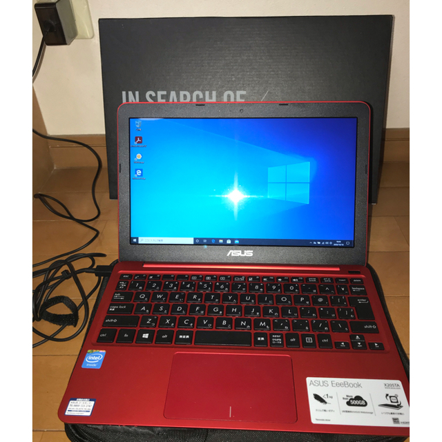 ASUS(エイスース)のASUS エイスース X205TA-B-RED  ジャンク品 スマホ/家電/カメラのPC/タブレット(ノートPC)の商品写真