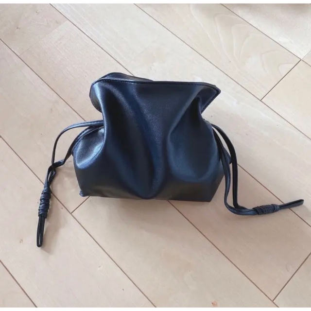 レディースショルダーバック ブラック  ミニバック レディースのバッグ(ショルダーバッグ)の商品写真
