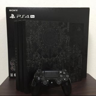 プレイステーション4(PlayStation4)の美品　PS4 pro キングダムハーツエディション　募集(家庭用ゲーム機本体)