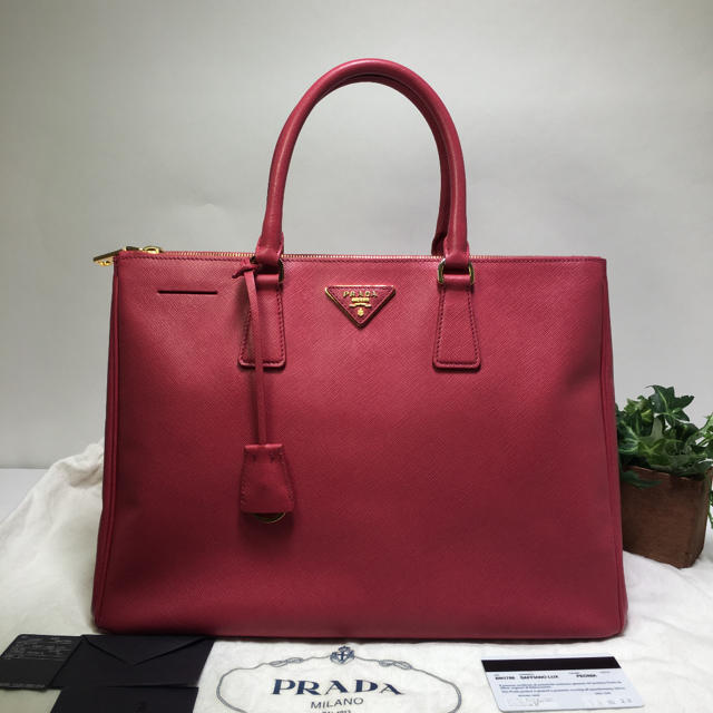 PRADA - 3連休限定価格✨定価28万✨美品✨PRADA ガレリア トートの通販 ...