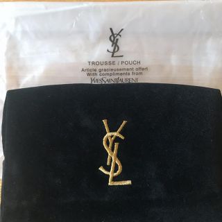 イブサンローラン Yves Saint Laurent Beaute ポーチ レディース の通販 2 000点以上 イヴサンローラン ボーテのレディースを買うならラクマ