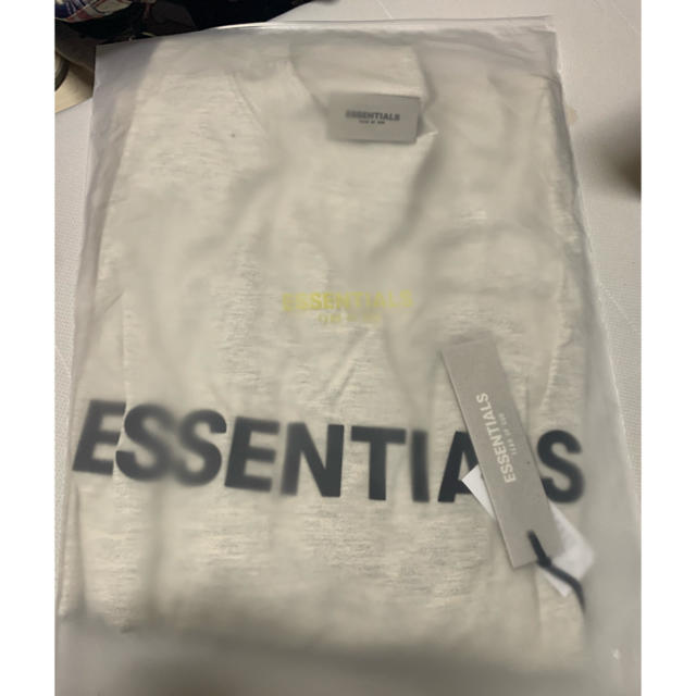 FEAR OF GOD(フィアオブゴッド)のM / 20SS FOG ESSENTIALS Oatmeal T-Shirt メンズのトップス(Tシャツ/カットソー(七分/長袖))の商品写真