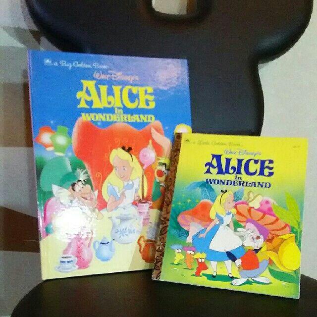 Disney(ディズニー)のWDW【ALICE in WONDERLAND】絵本 英語版　2点　DISNEY エンタメ/ホビーの本(絵本/児童書)の商品写真