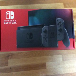 ニンテンドースイッチ(Nintendo Switch)の新モデル Nintendo Switch グレー 本体(家庭用ゲーム機本体)