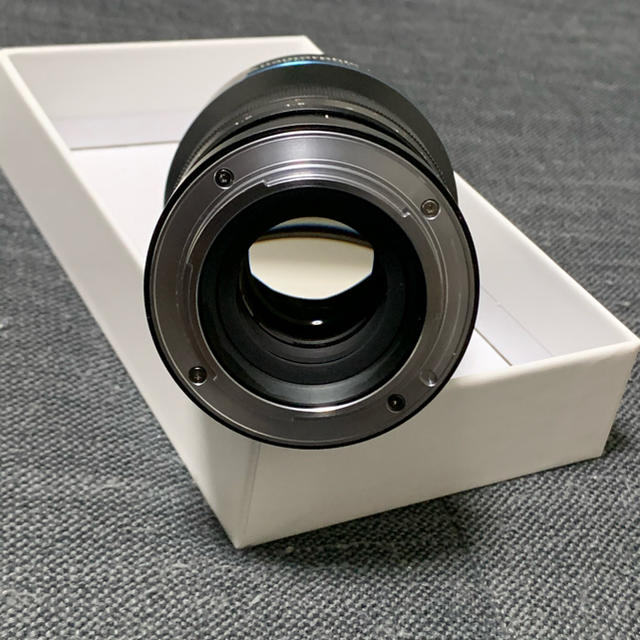 SIRUI 50mm F1.8 Anamorphic for Sony E スマホ/家電/カメラのカメラ(レンズ(単焦点))の商品写真