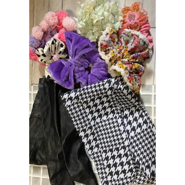 MURUA NINE ヘアターバン +シュシュ 8点セット ムルーア ナイン レディースのヘアアクセサリー(ヘアバンド)の商品写真