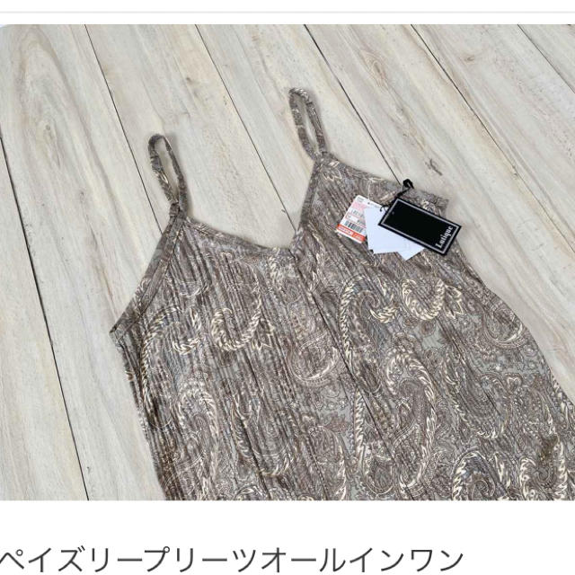 しまむら(シマムラ)の新品✨しまむら❤️ペイズリー柄プリーツサロペット レディースのパンツ(オールインワン)の商品写真