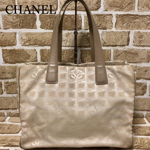 CHANEL シャネル　ニュートラベルライン　トートバッグ　人気　ブランドトート