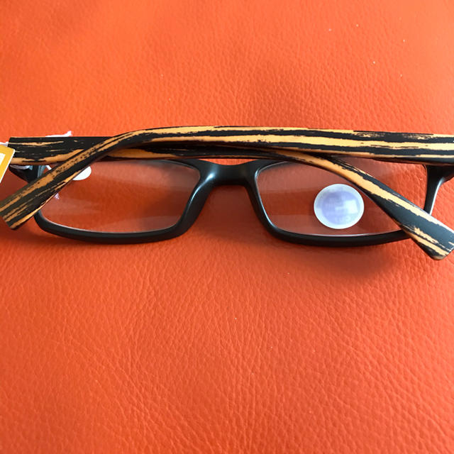 ブルーライト軽減/UVカット機能付き老眼鏡(1.0,1.5,2.0,2.5) レディースのファッション小物(サングラス/メガネ)の商品写真